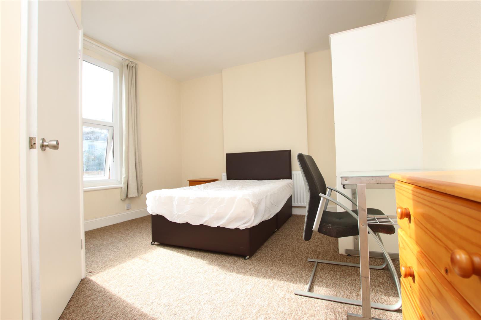 Belmont Road, St. Andrews, Bristol, BS6
